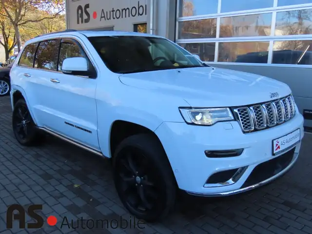 Jeep Grand Cherokee 3.0CRD 4x4 Summit Navi*Pano*SHZ*Kam*BiXen*AHK