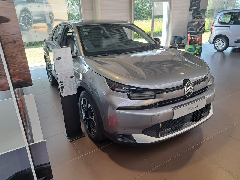 Citroen C4 1.2 Hybrid Aut Collection 5d 100kW — photo 5