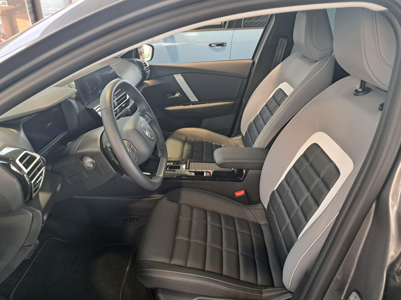 Citroen C4 1.2 Hybrid Aut Collection 5d 100kW — photo 8