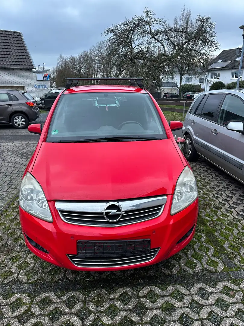 Opel Zafira 2.2 Automatik Czerwony - 1