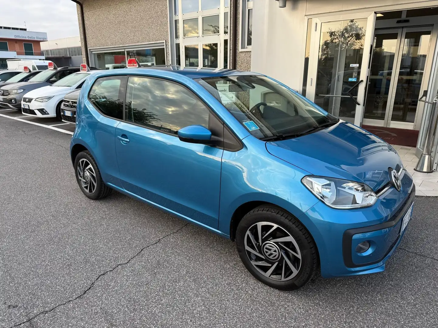 Volkswagen up! up! 3p 2017 3p 1.0 eco High 68cv Blu/Azzurro - 1