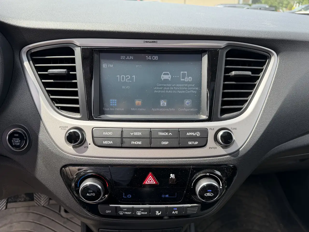 Hyundai ACCENT photo Hyundai ACCENT