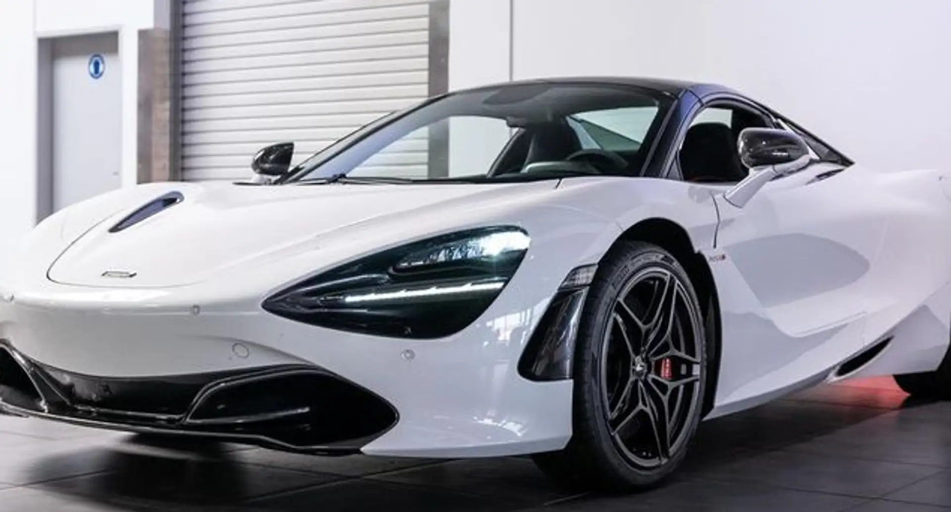 McLaren 720S Spider bijela - 2