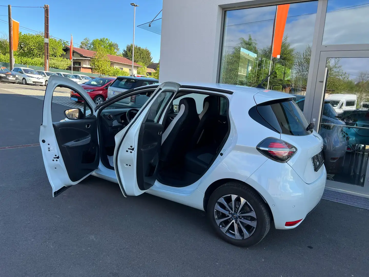 Renault ZOE Intens R135 Z.E.50 (52kWh) Wit - 2