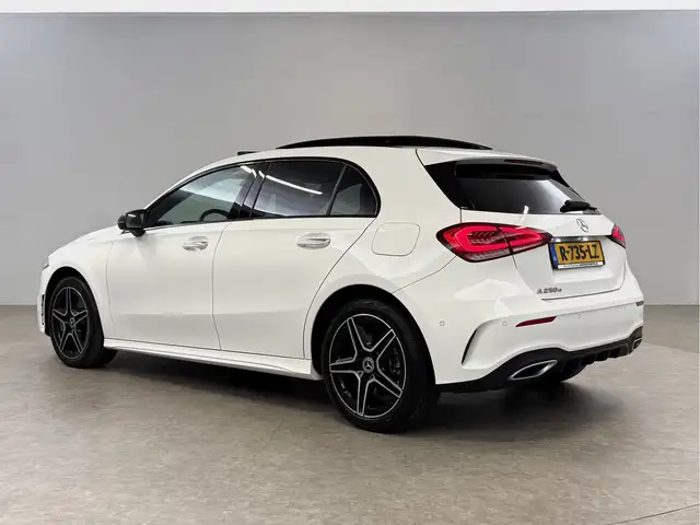 Mercedes-Benz A-Class view 3