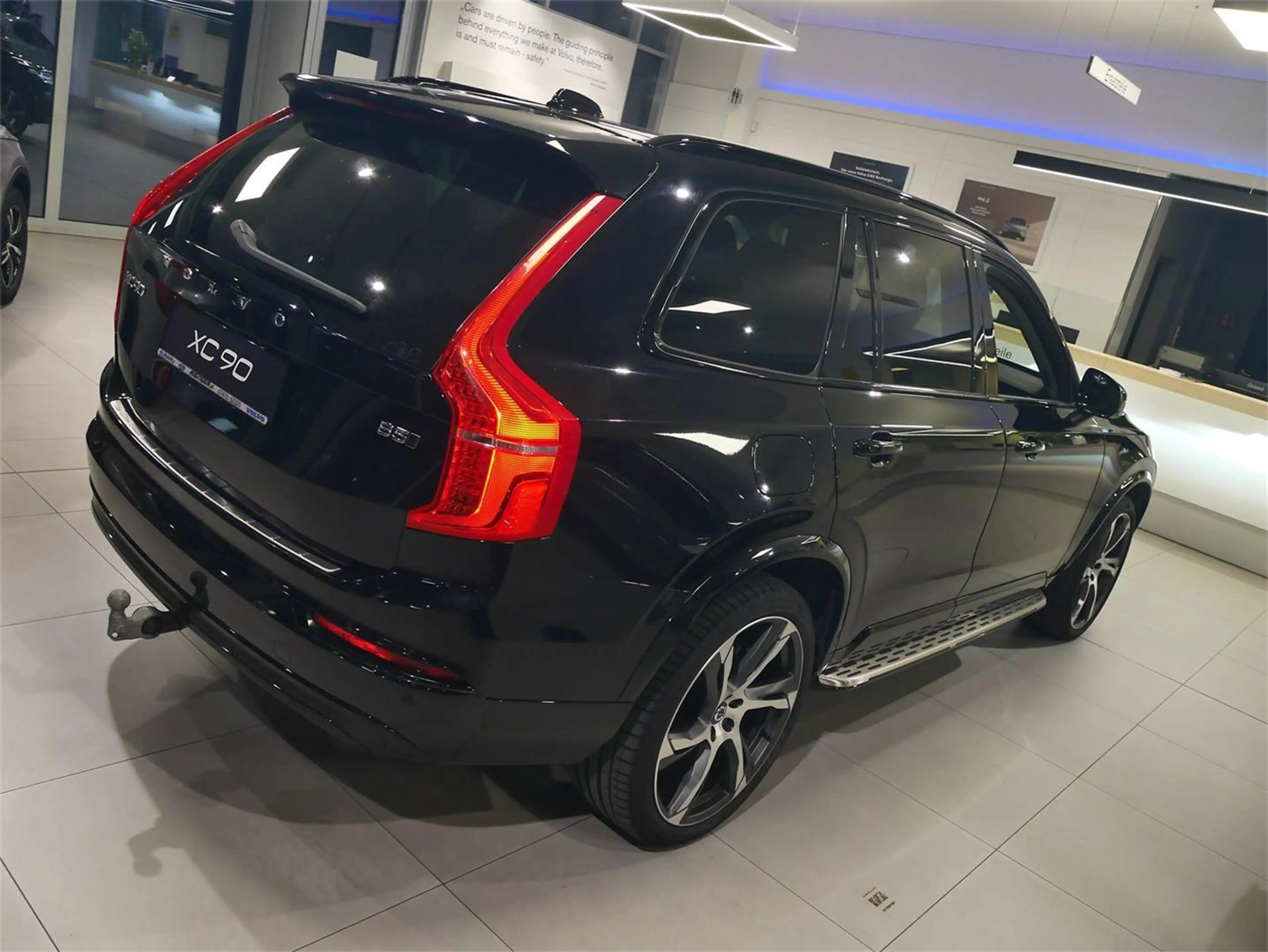 Volvo XC90 B5 (D) AWD Geartr. Plus Dark 7-Sitzer — photo 15