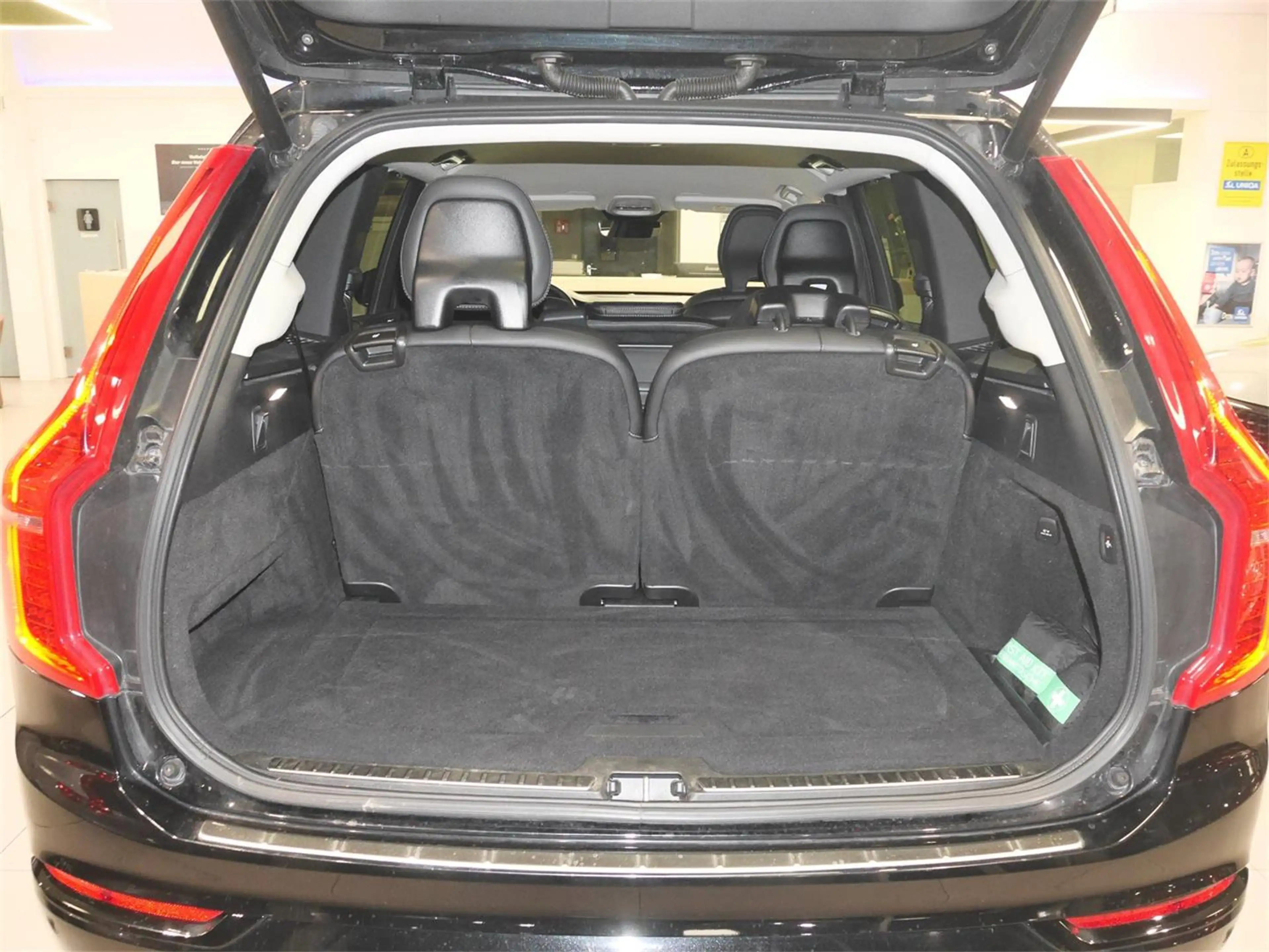 Volvo XC90 B5 (D) AWD Geartr. Plus Dark 7-Sitzer — photo 14