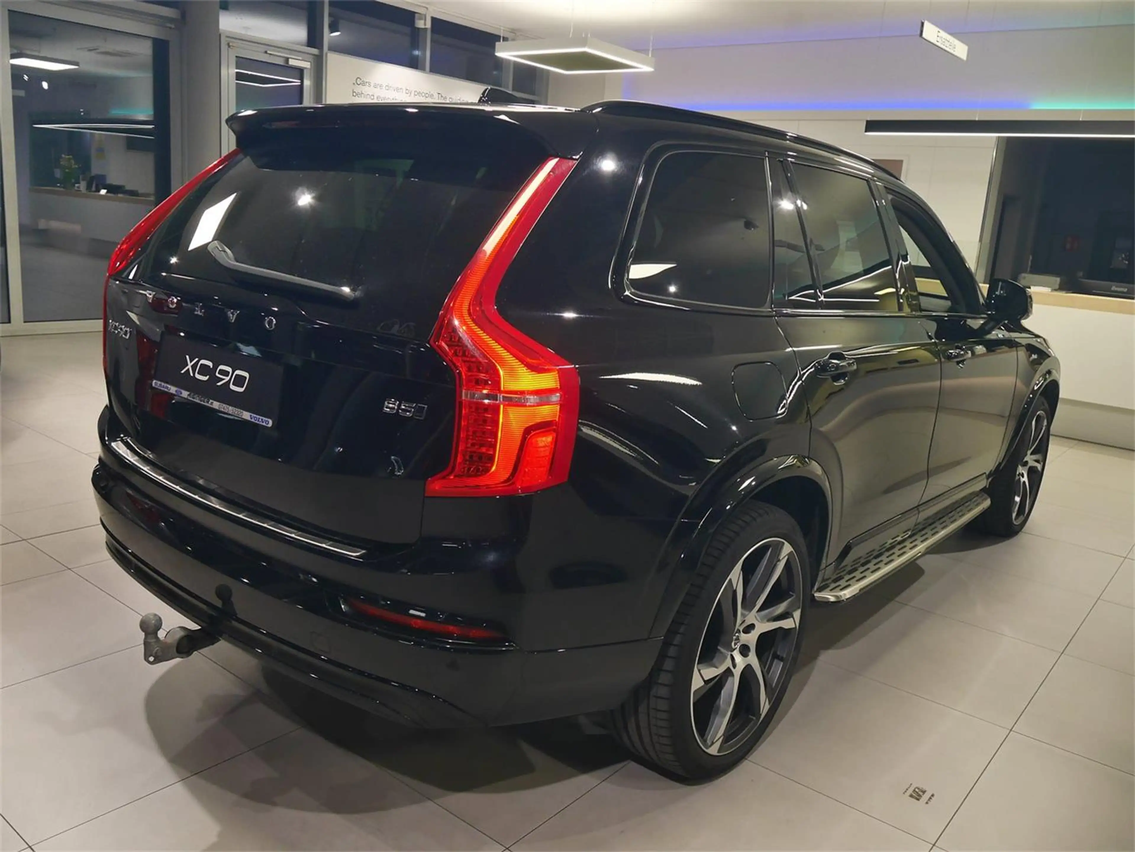Volvo XC90 B5 (D) AWD Geartr. Plus Dark 7-Sitzer — photo 4
