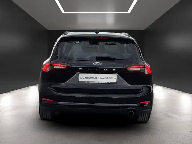 Ford Focus view 7