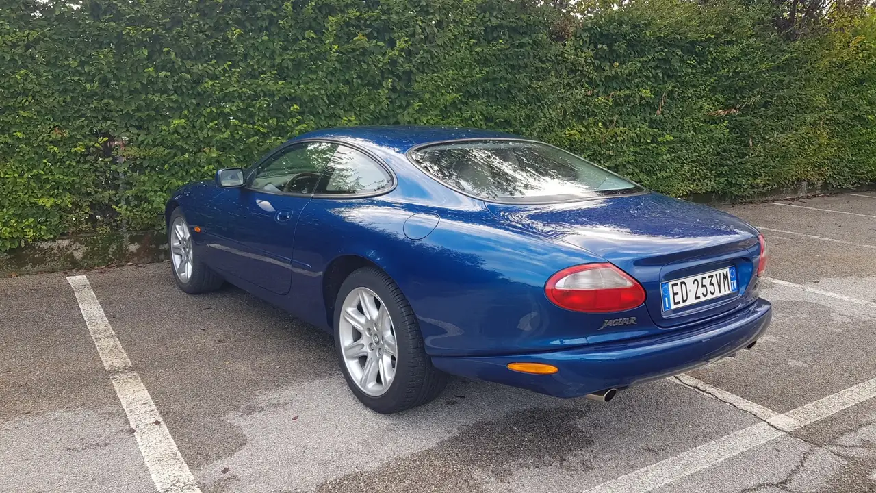 Jaguar XK8 Coupe 4.0, foto 5