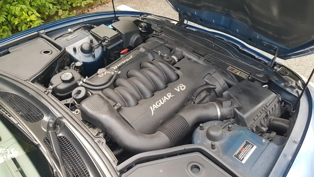 Jaguar XK8 Coupe 4.0, foto 11