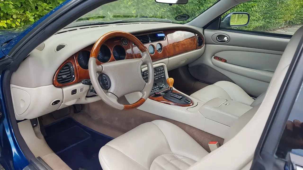 Jaguar XK8 Coupe 4.0, foto 7