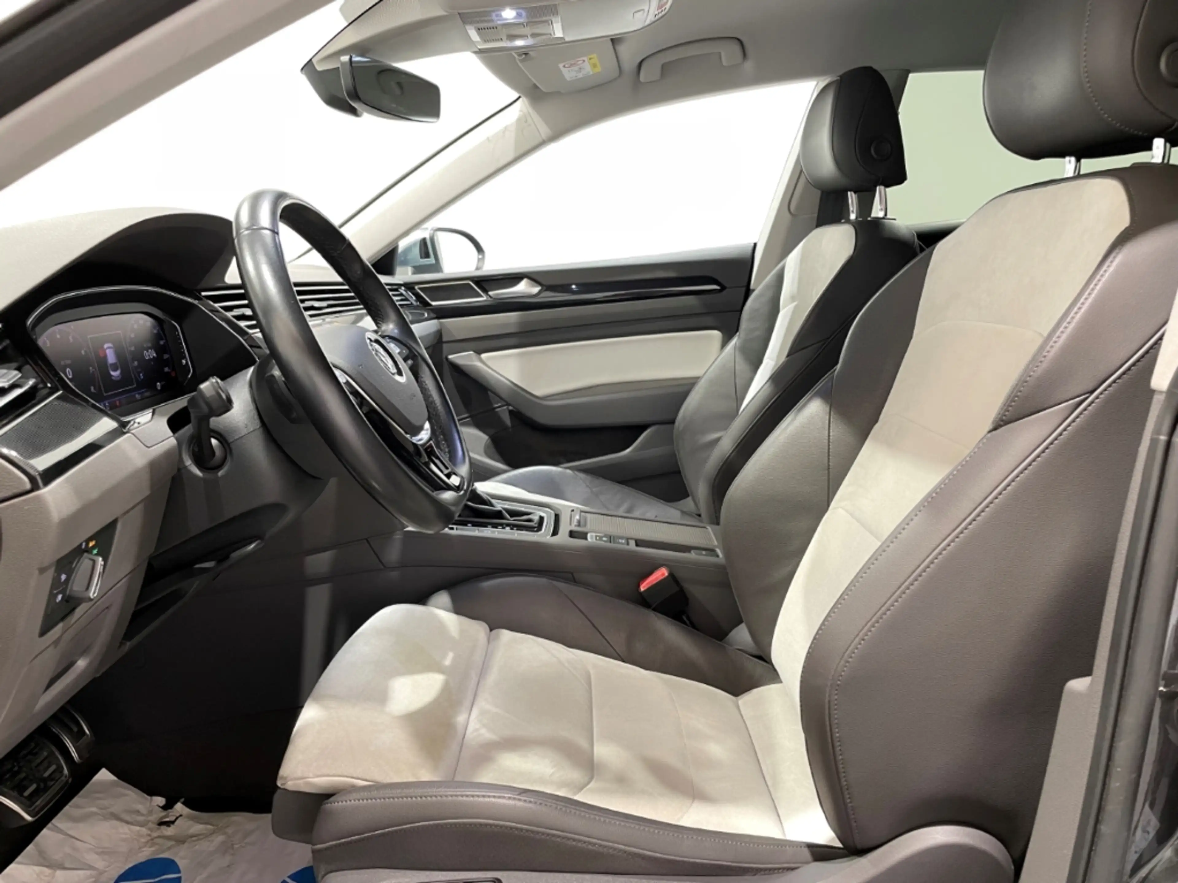 Volkswagen Arteon 2.0 TSI DSG Elegance EU6 Leder LED ACC — photo 5