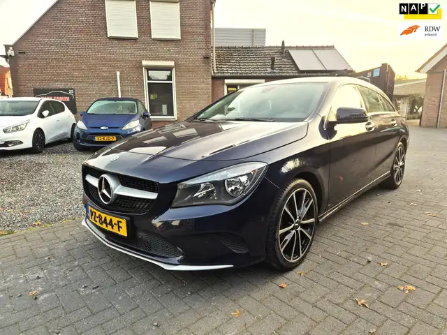 Mercedes-Benz CLA 180 Shooting Brake d Business Navi Clima Cruise Half L