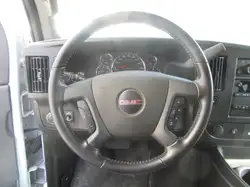 GMC Savana снимка GMC Savana