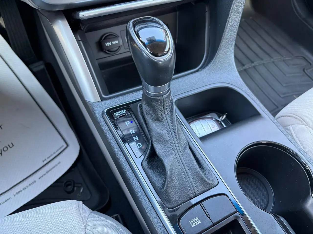 Hyundai SONATA снимка Hyundai SONATA