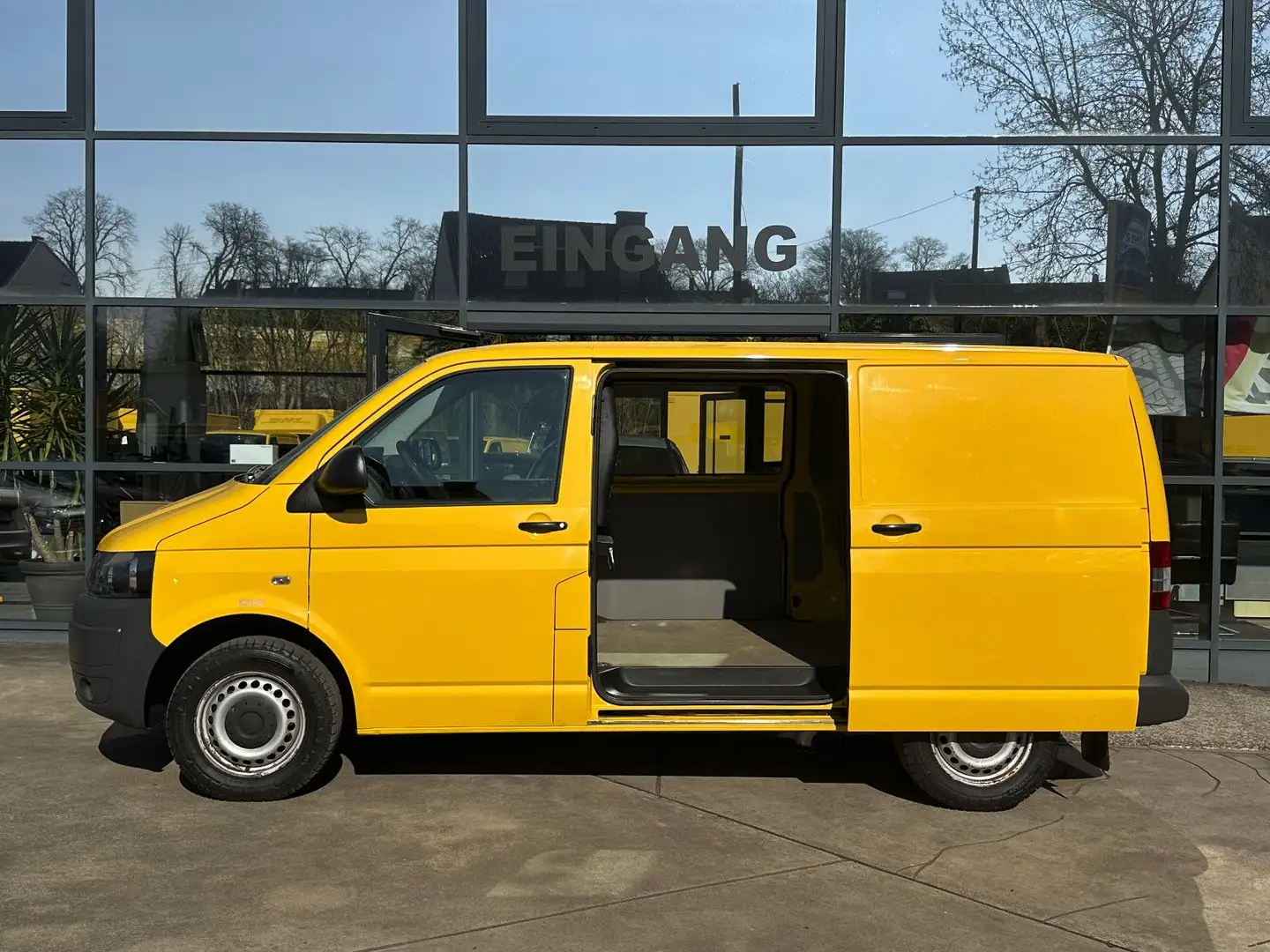 Volkswagen T5 Transporter *ZR Neu*Einparkhilfe*3 Sitze Jaune - 1