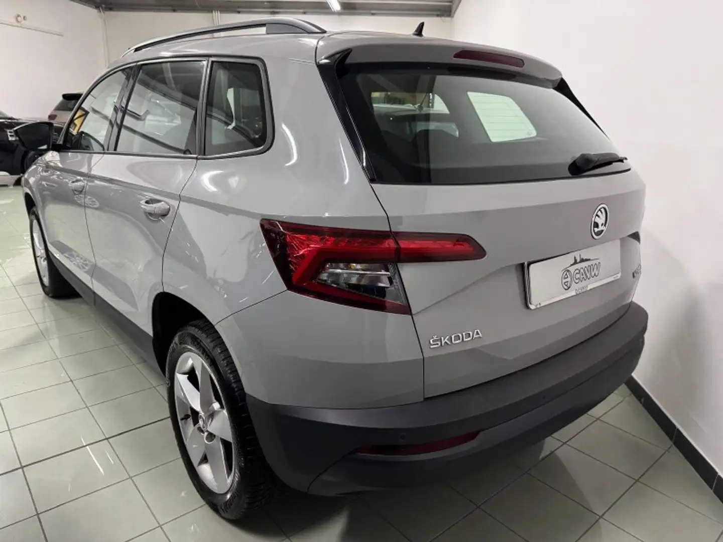 Skoda Karoq Karoq 1.6 TDI SCR DSG Ambition Grau - 2