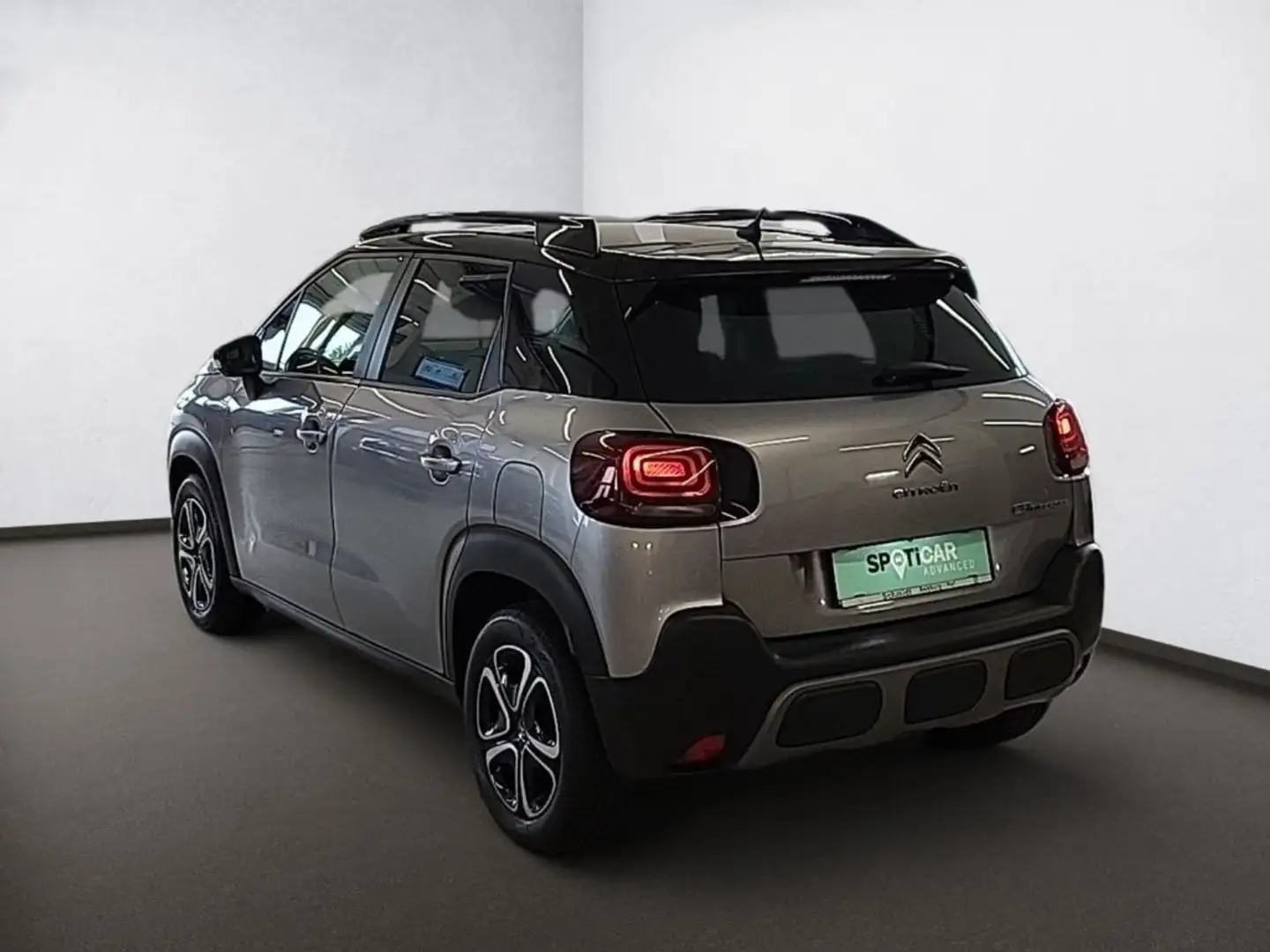 Citroen C3 Aircross BlueHDi 110 S&S 6-Gang-Manuell Feel Grau - 2