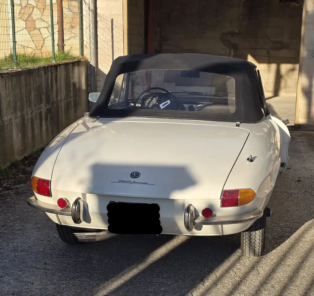 Alfa Romeo Spider 1300 Junior 105 coda lunga anno 1968, foto 4