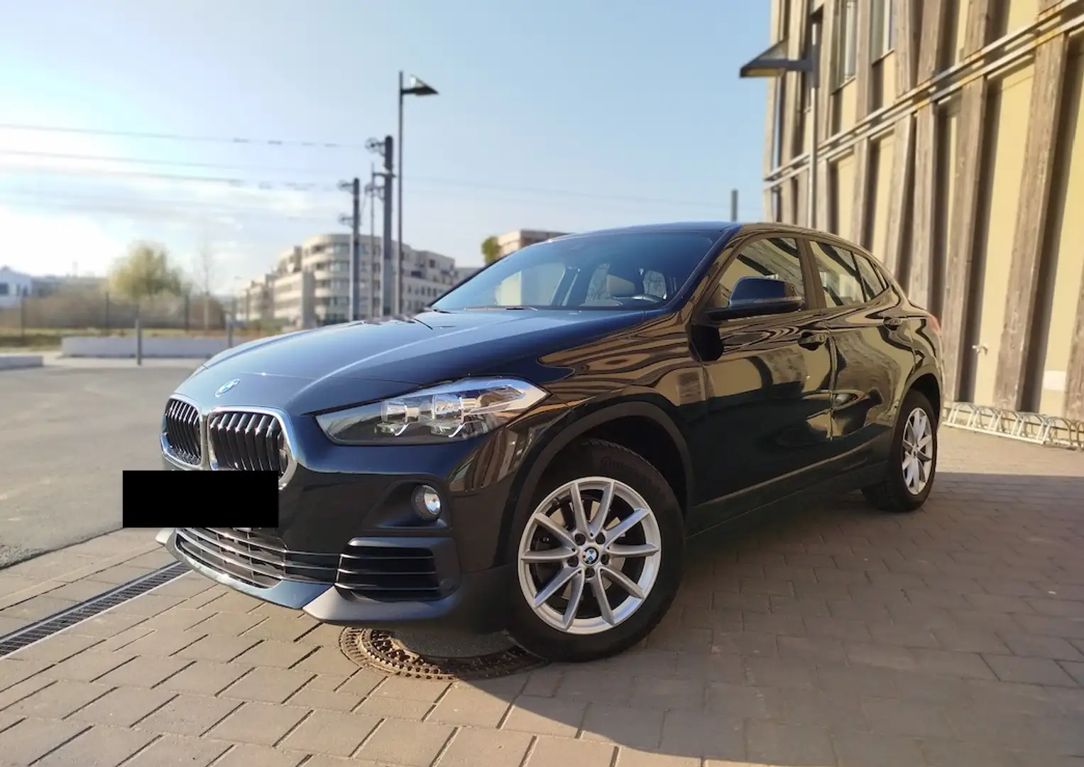 BMW X2 X2 sDrive18i Schwarz - 2