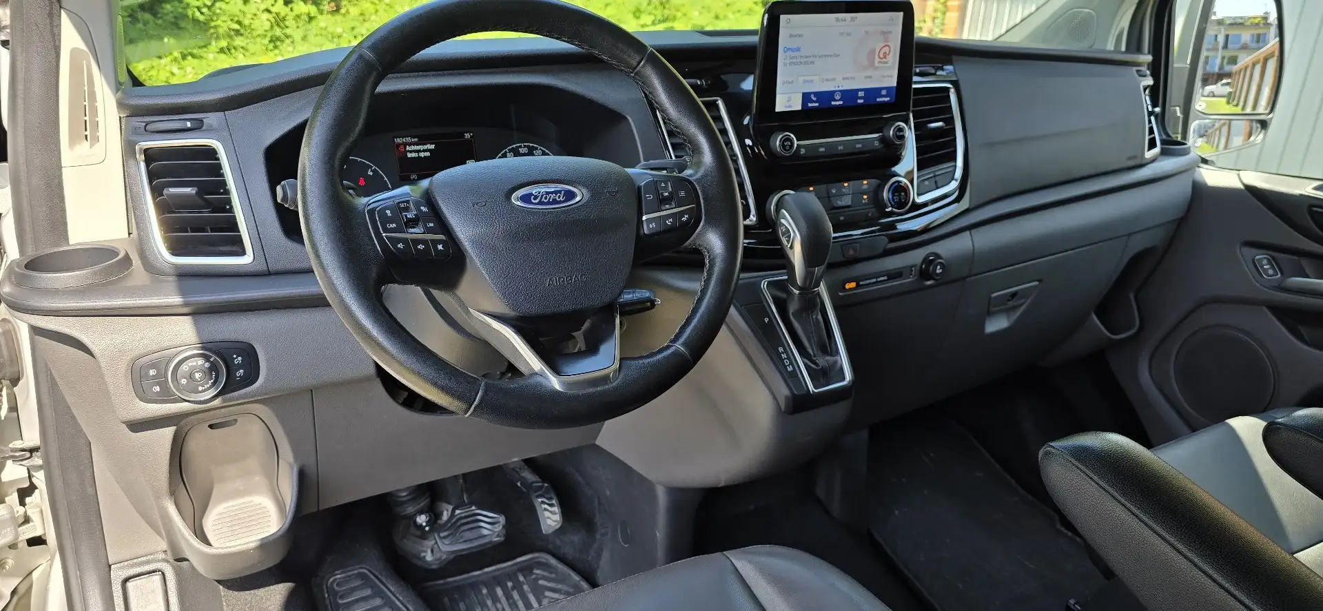 Ford Transit Custom 2.0td L2H1 Limited Edition Extralong Zilver - 1