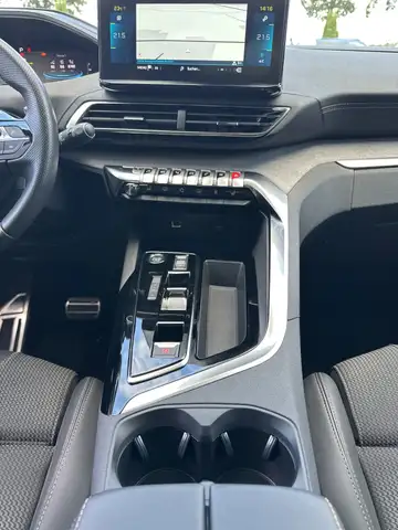 Peugeot 3008 view 17