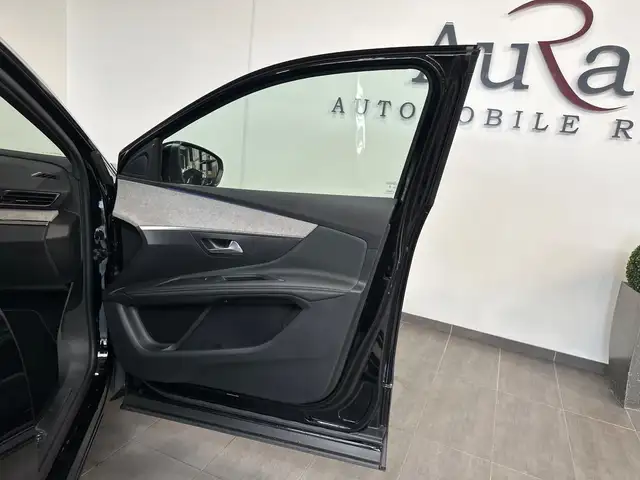 Peugeot 3008 view 7