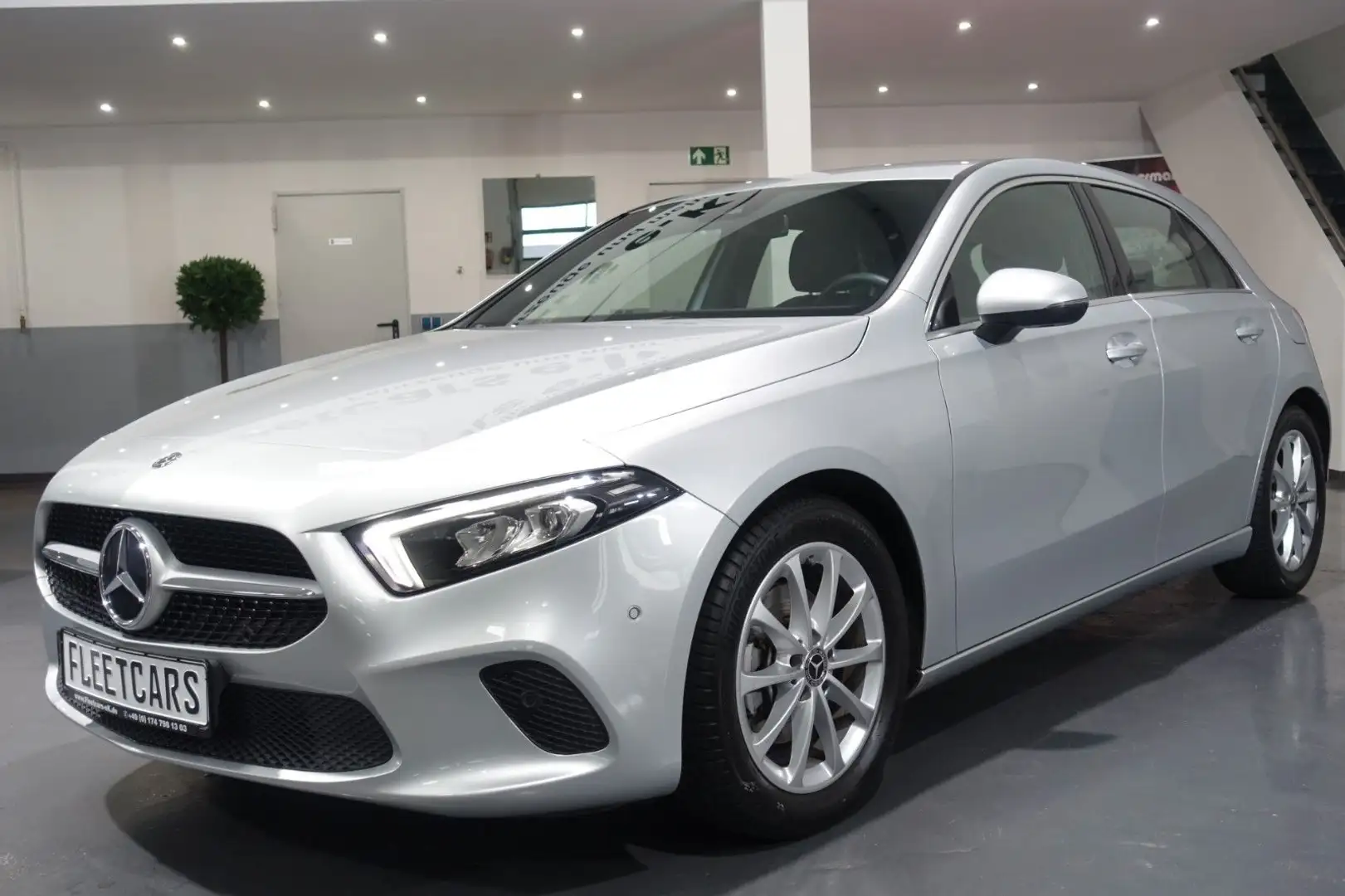 Mercedes-Benz A 200 Automatik Progressive | R.Kamera | LED Argent - 1