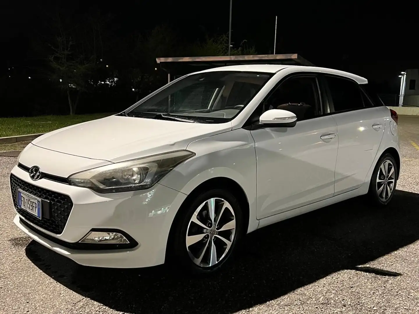Hyundai i20 5p 1.2 Style 84cv - 1