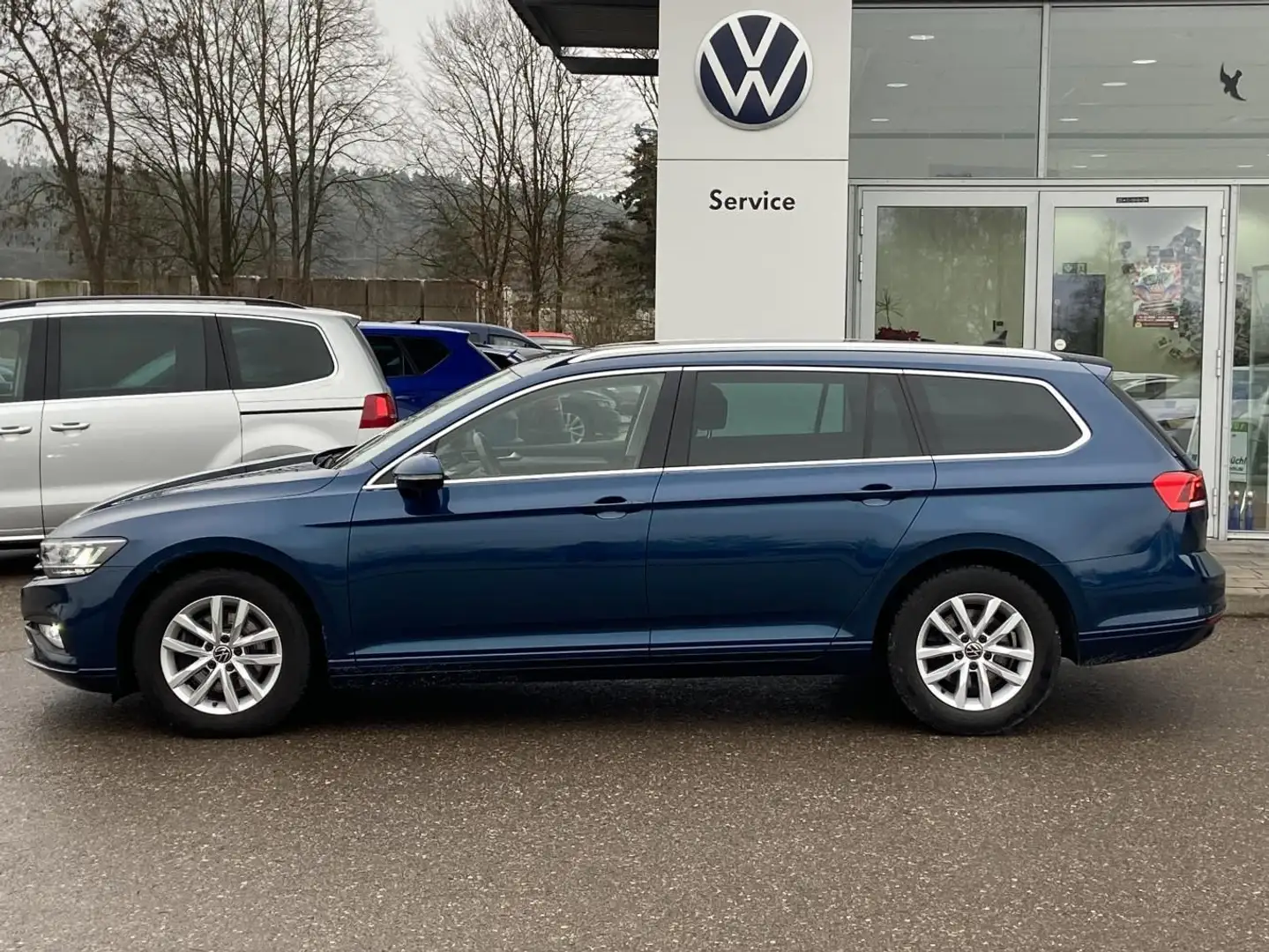 Volkswagen Passat Variant 2.0 TDI DSG Business AHK+NAVI+LED Blau - 2