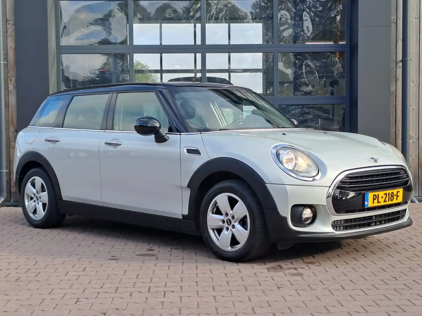 MINI Cooper Clubman Mini 1.5 Salt Business | Airco | Trekhaak | Navi | Wit - 2