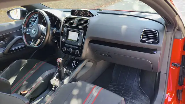 Volkswagen Scirocco view 10