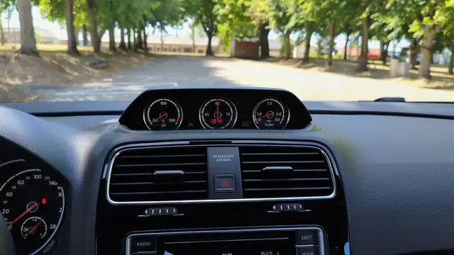 Volkswagen Scirocco view 13