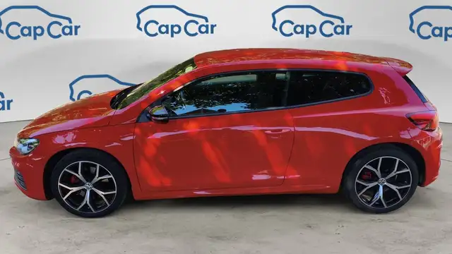 Volkswagen Scirocco view 2