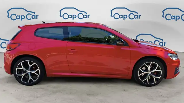 Volkswagen Scirocco view 4