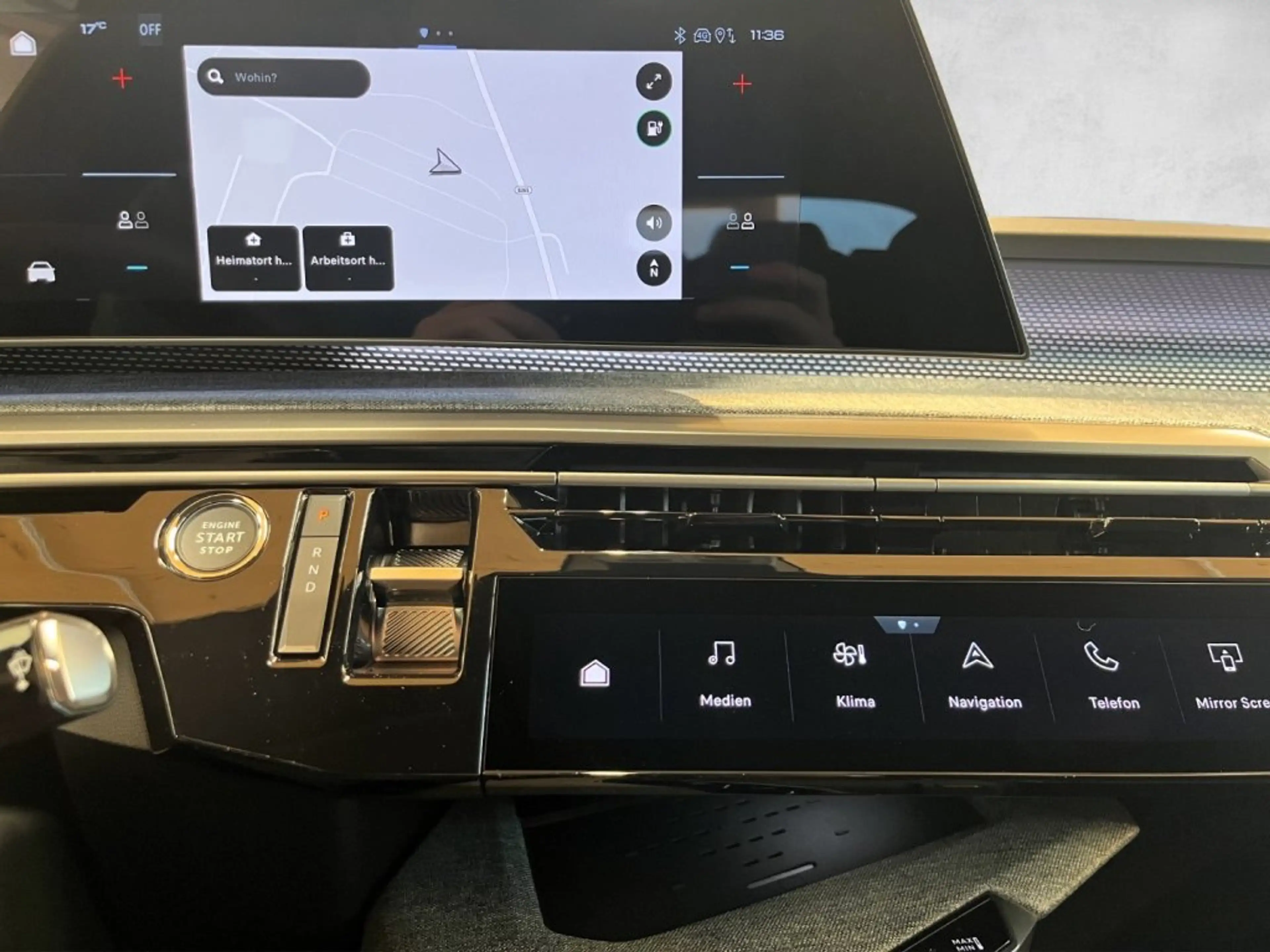 Peugeot 5008 GT Elektro 230 98kW — photo 15