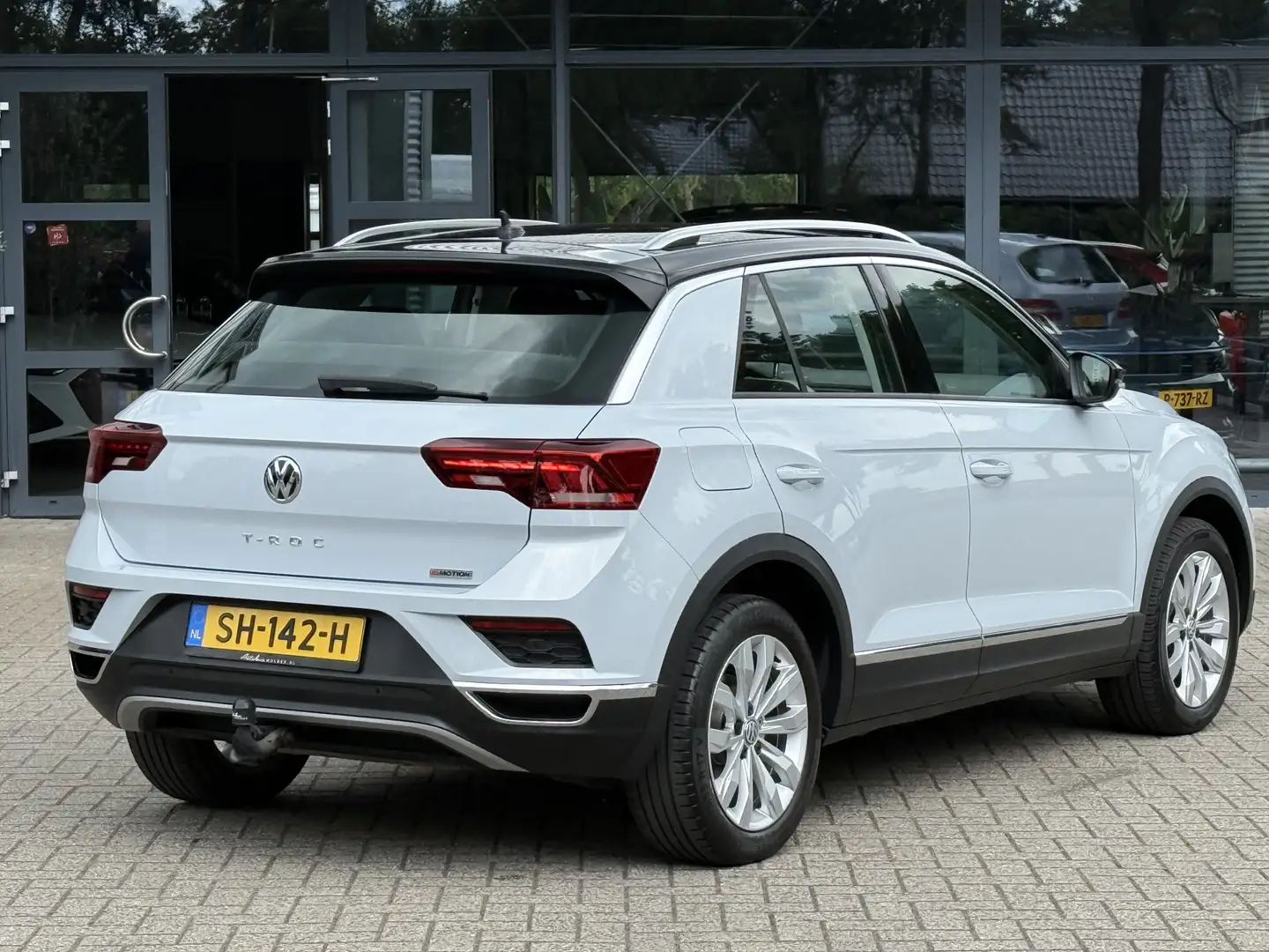 Volkswagen T-Roc 2.0 TSI 4Motion Sport Automaat/Climate control/Led Wit - 2