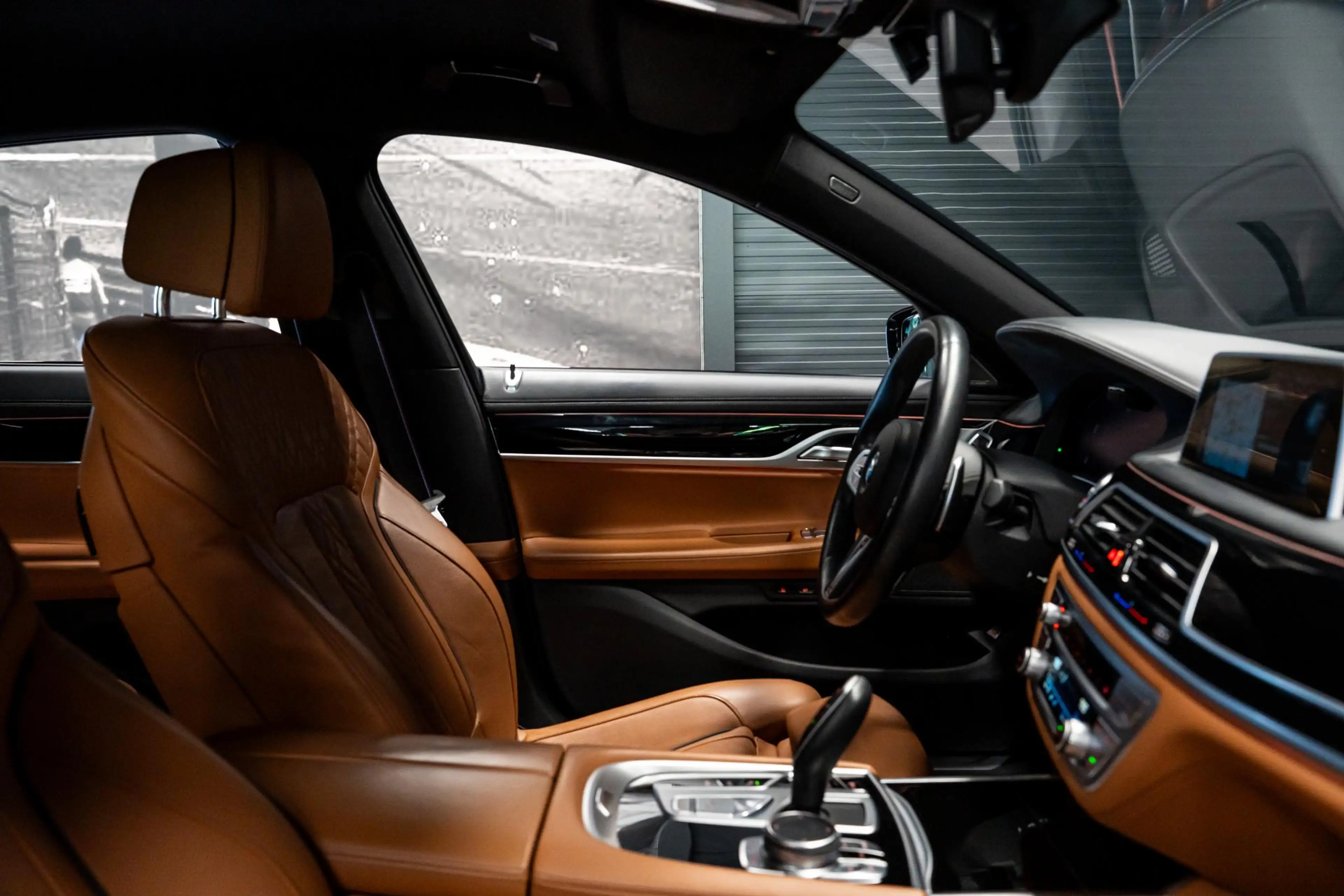 BMW 750 7-serie 750i xDrive High Executive *M-Sport / Harm — photo 24