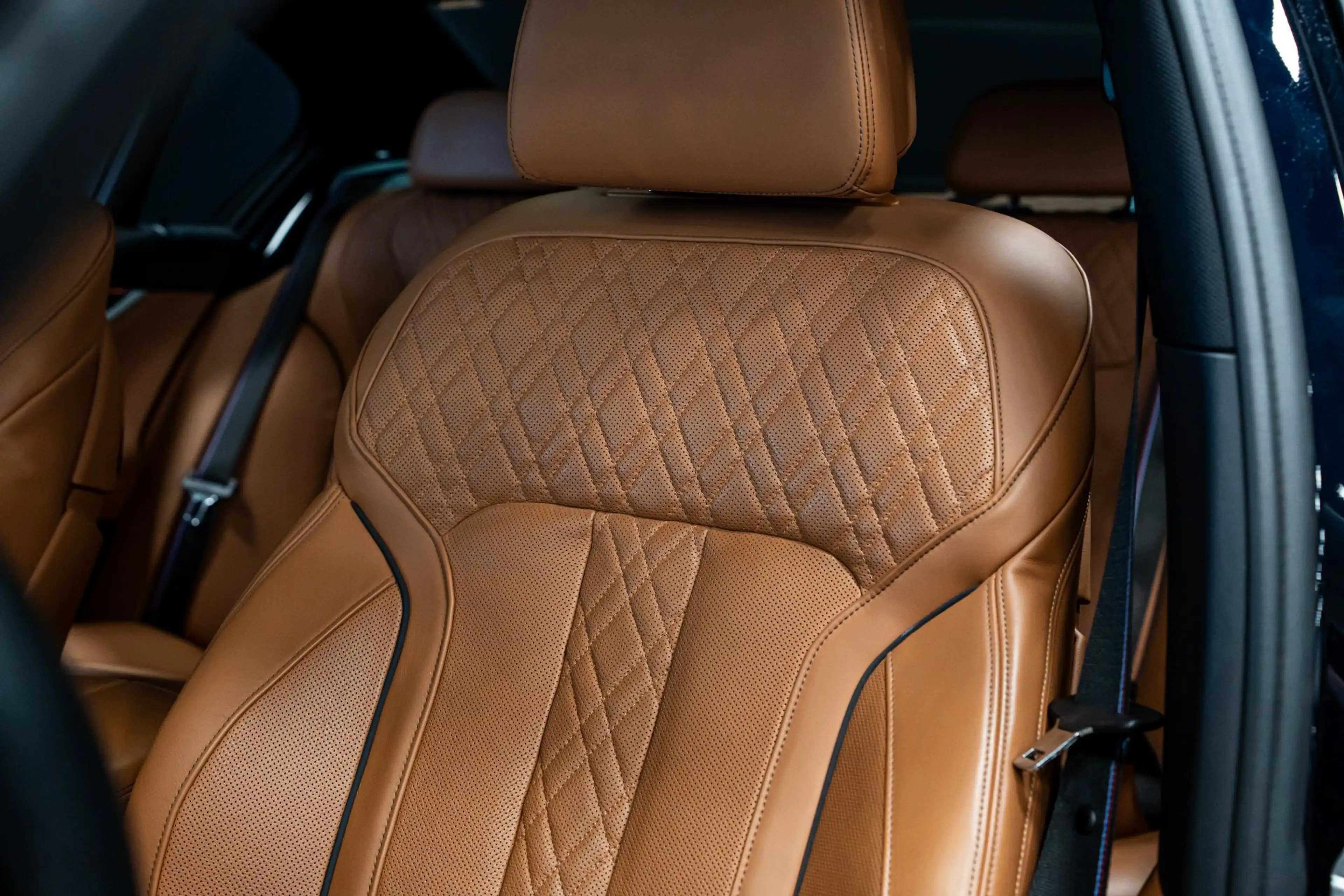 BMW 750 7-serie 750i xDrive High Executive *M-Sport / Harm — photo 6
