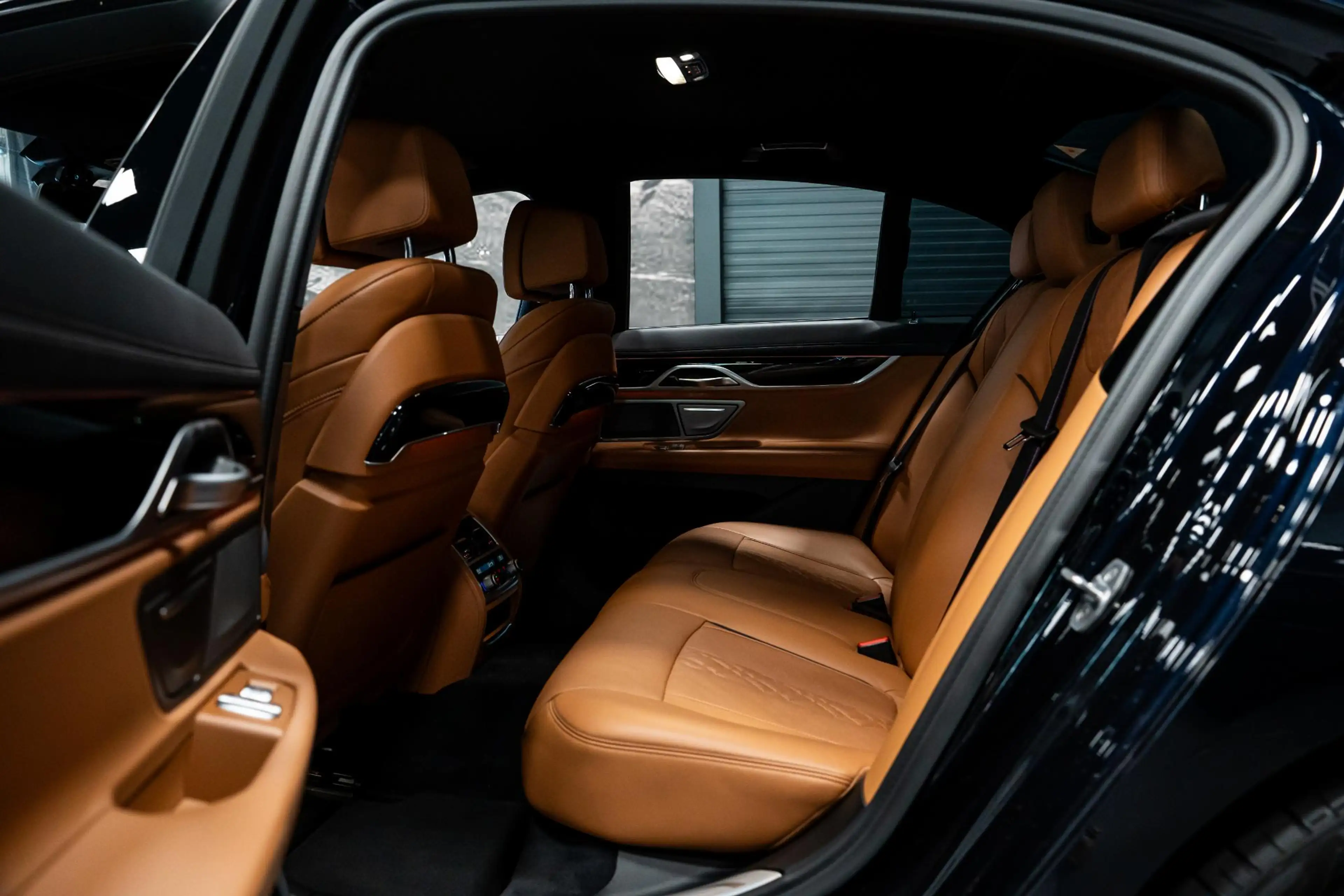 BMW 750 7-serie 750i xDrive High Executive *M-Sport / Harm — photo 23