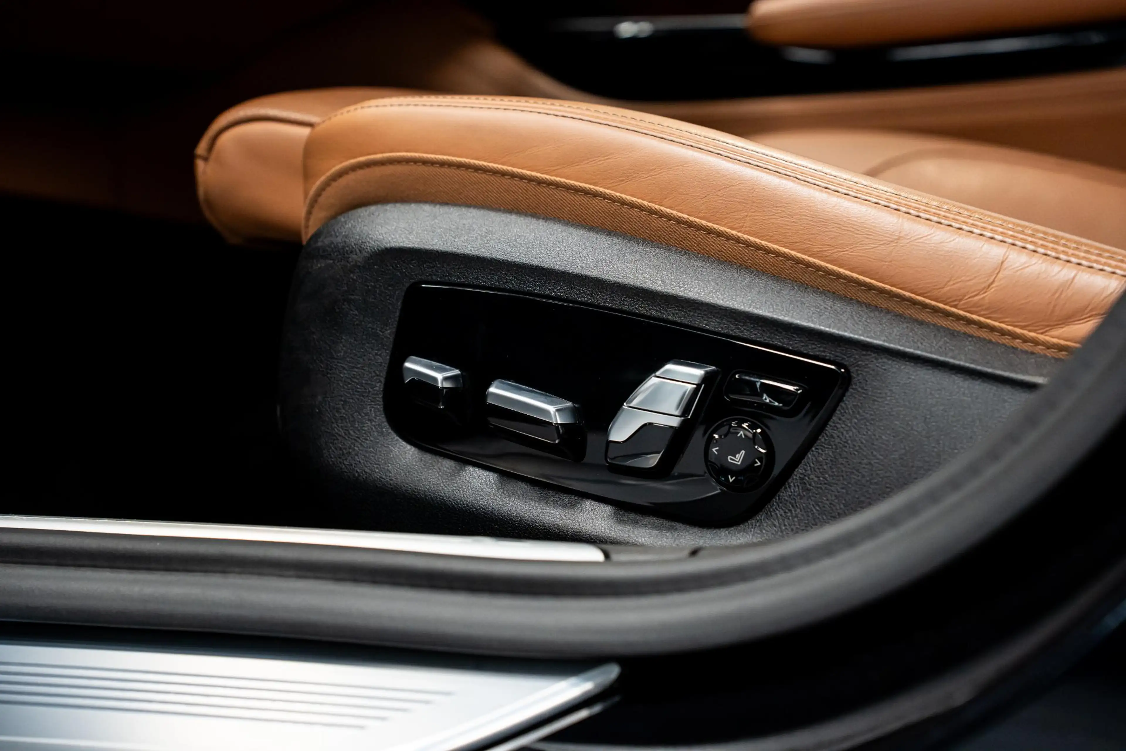 BMW 750 7-serie 750i xDrive High Executive *M-Sport / Harm — photo 8