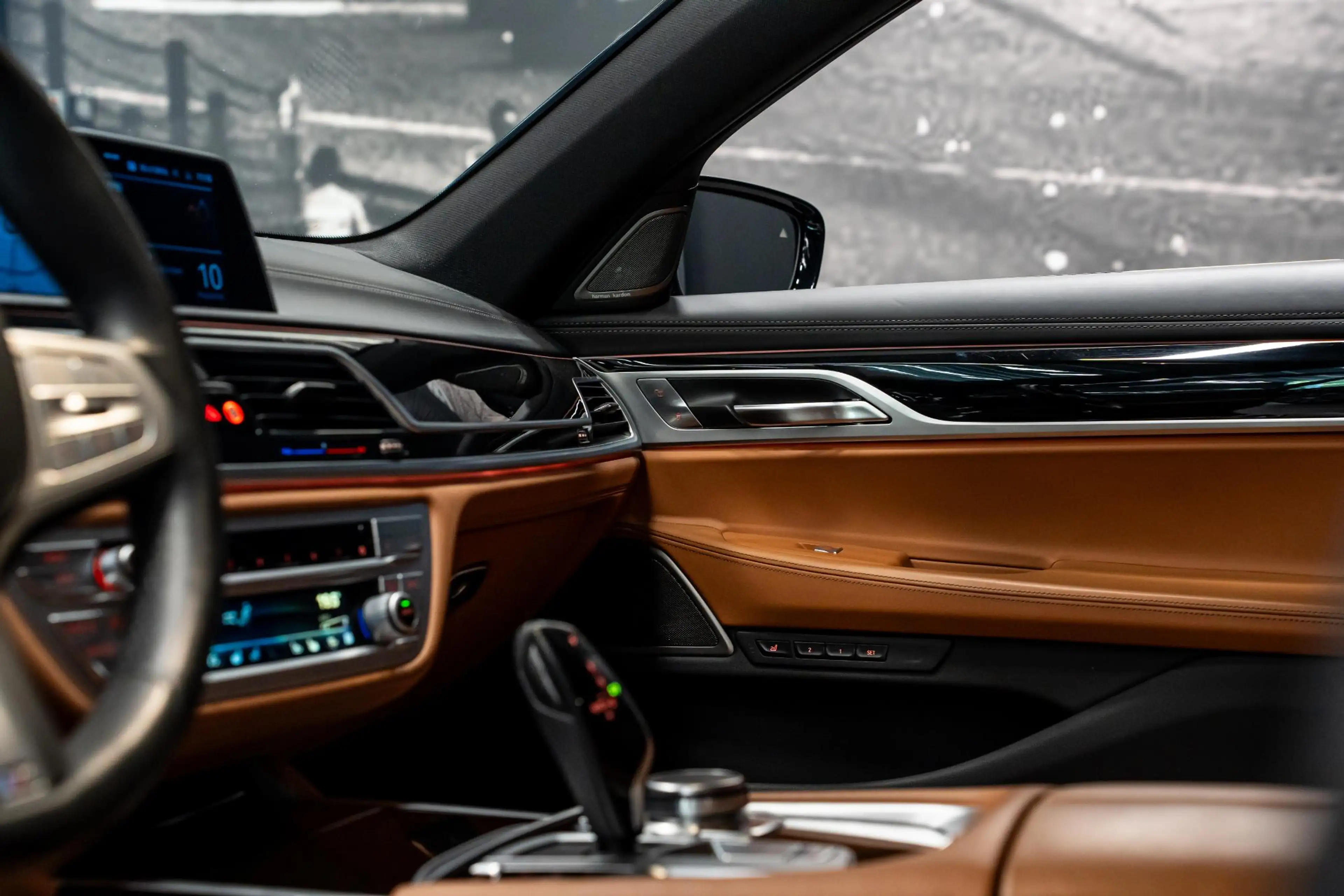 BMW 750 7-serie 750i xDrive High Executive *M-Sport / Harm — photo 21