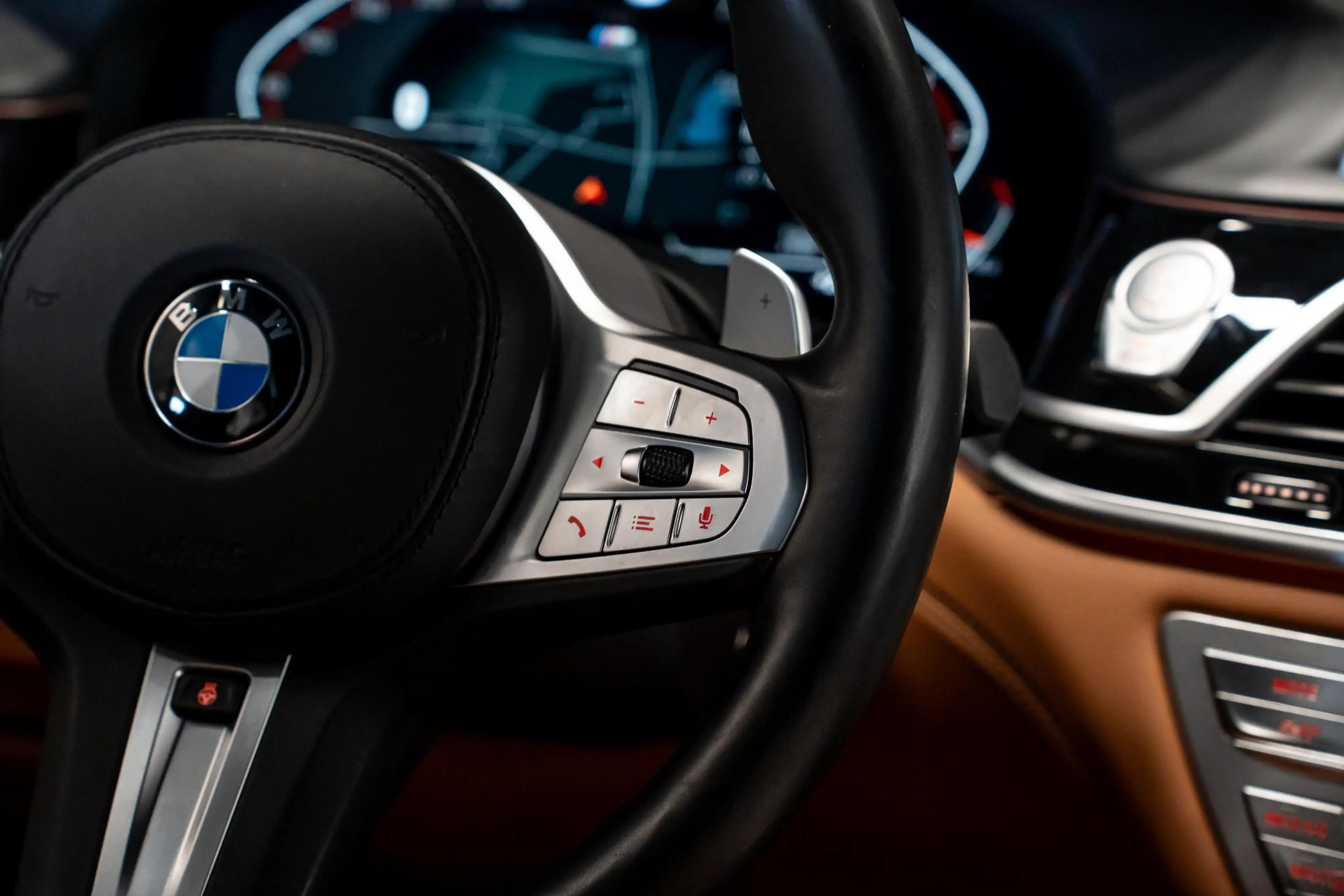 BMW 750 7-serie 750i xDrive High Executive *M-Sport / Harm — photo 33