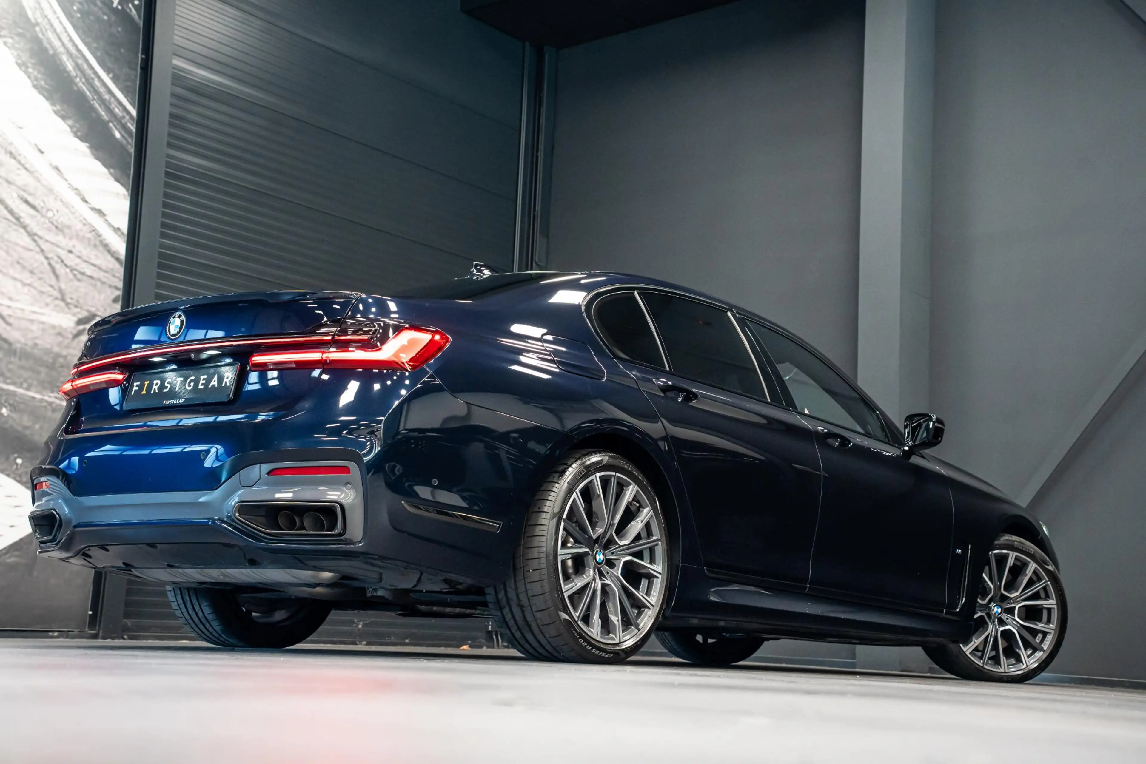 BMW 750 7-serie 750i xDrive High Executive *M-Sport / Harm — photo 10
