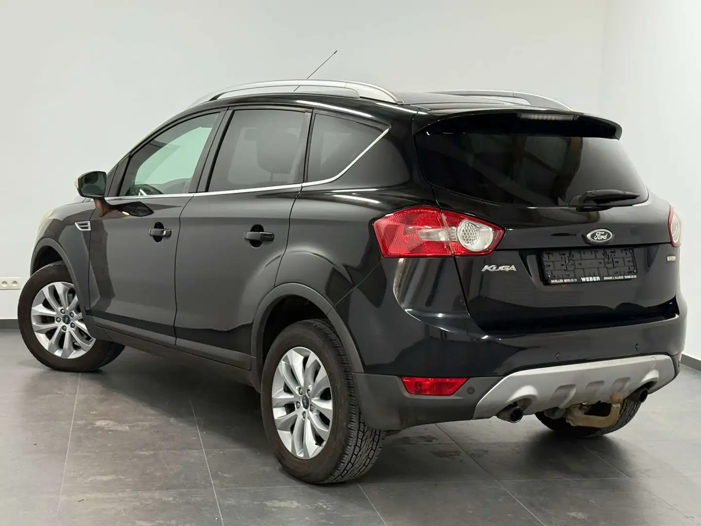 Ford Kuga 2.0 TDCi 4WD Titanium Carnet - Airco Negro - 2