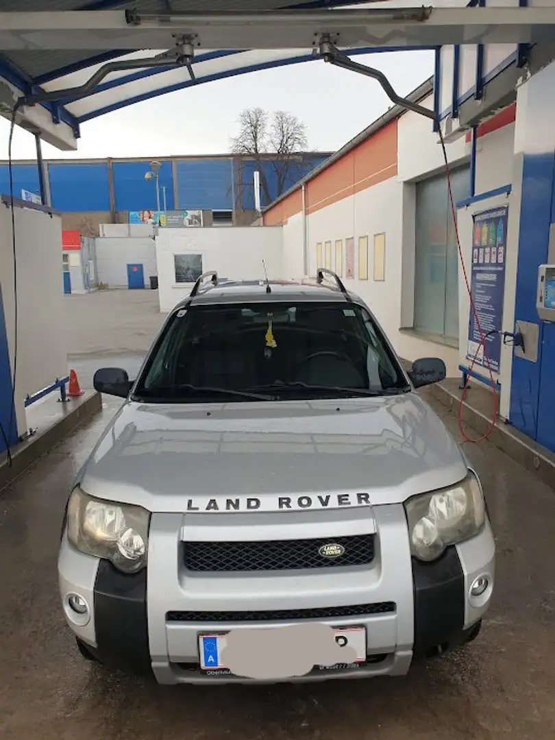 Land Rover Freelander Freelander Station Wagon 2,0 Td4 E E Silber - 1