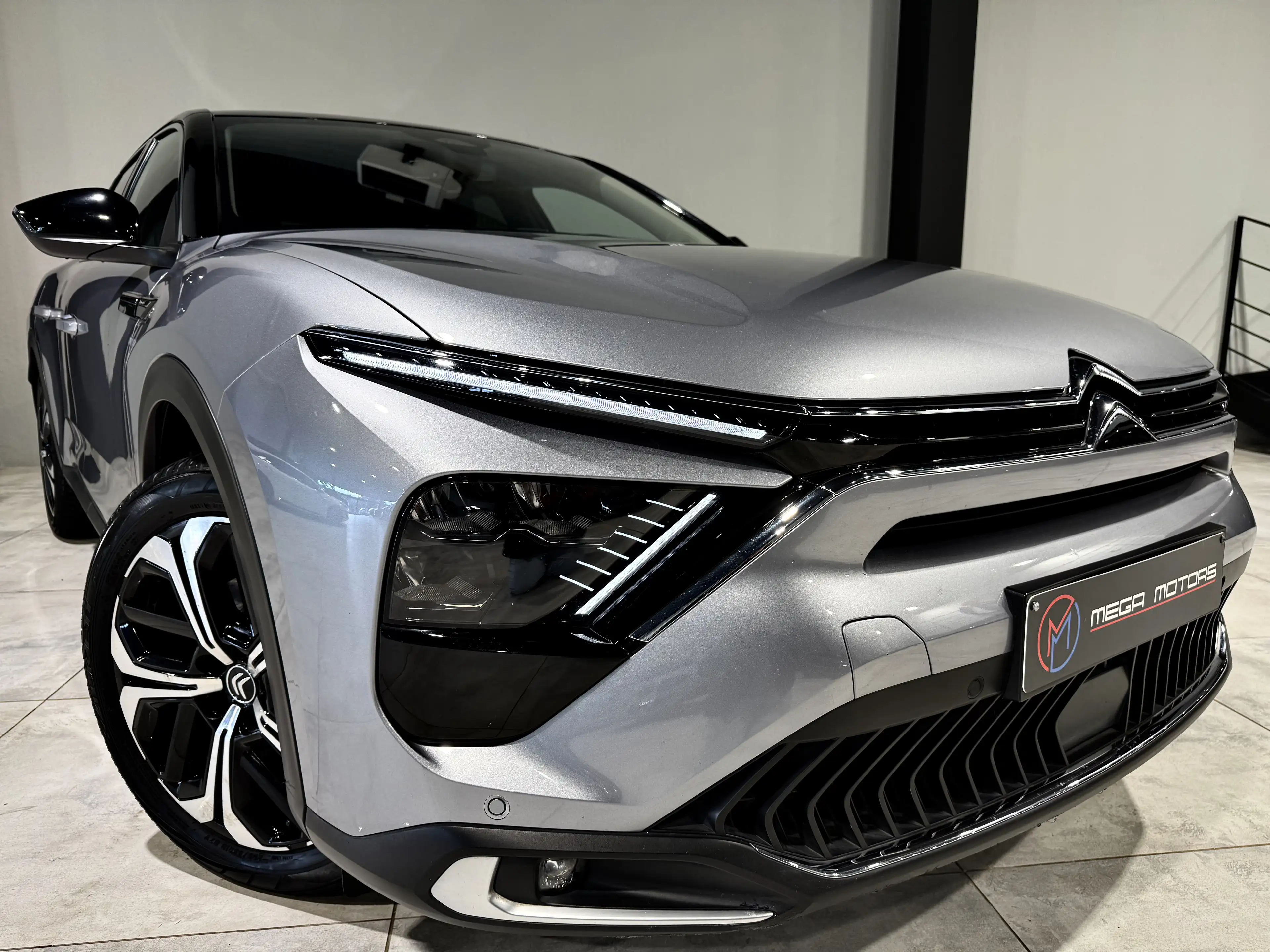 Citroen C5 X 225CV HYBRiDE B.AUTO+F1 HUD CAMERA CARPLAY CUiR++