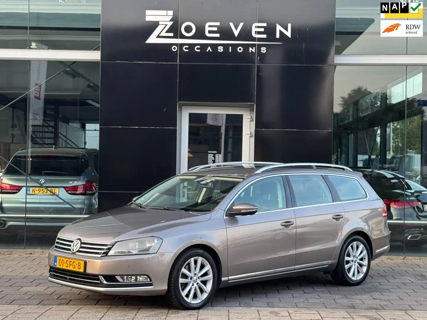 Volkswagen Passat Variant 1.4 TSI Highline BlueMotion Brun - 1