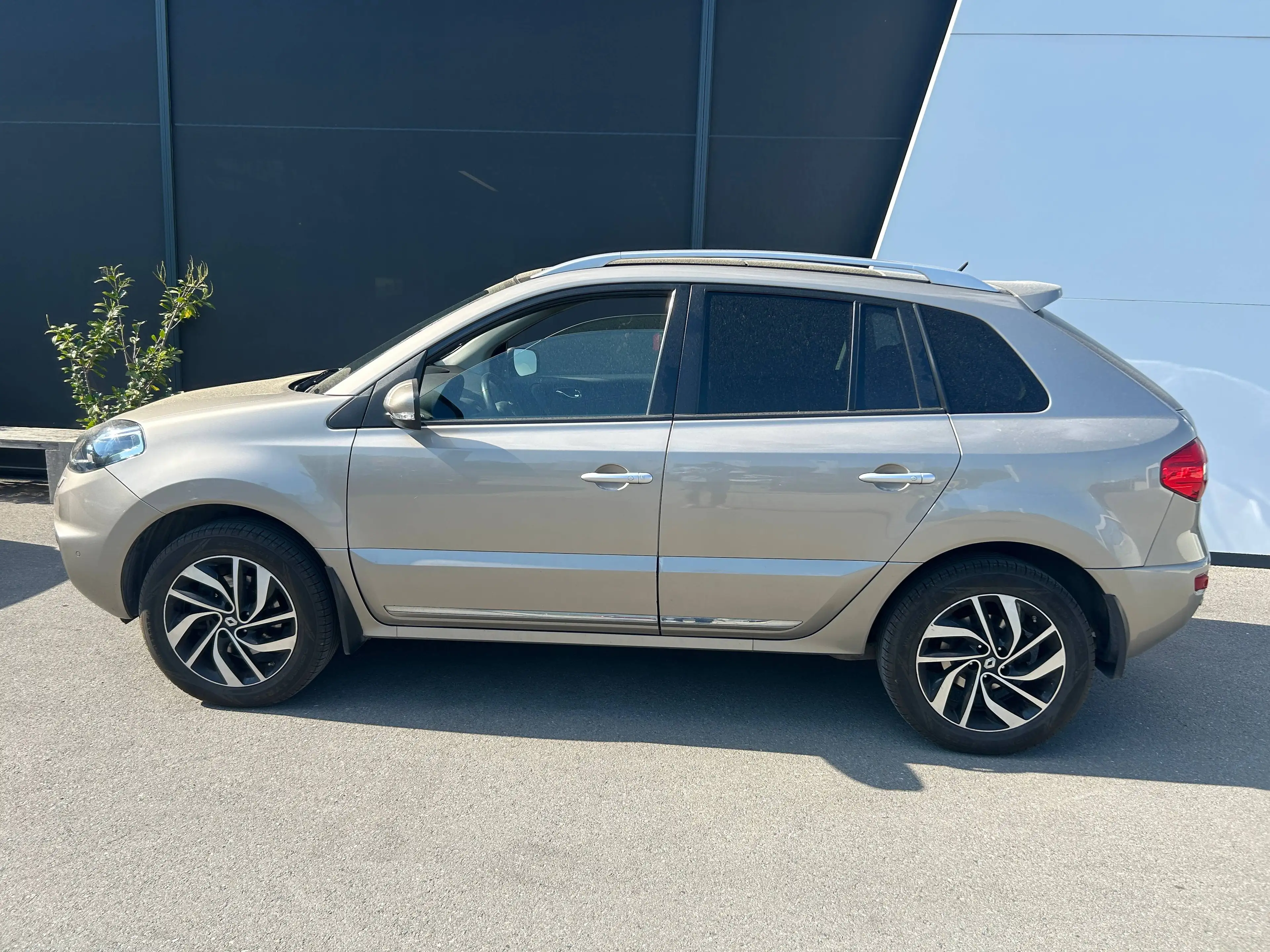 Renault Koleos Koleos dCi 150 FAP 4x4 Limited — photo 7